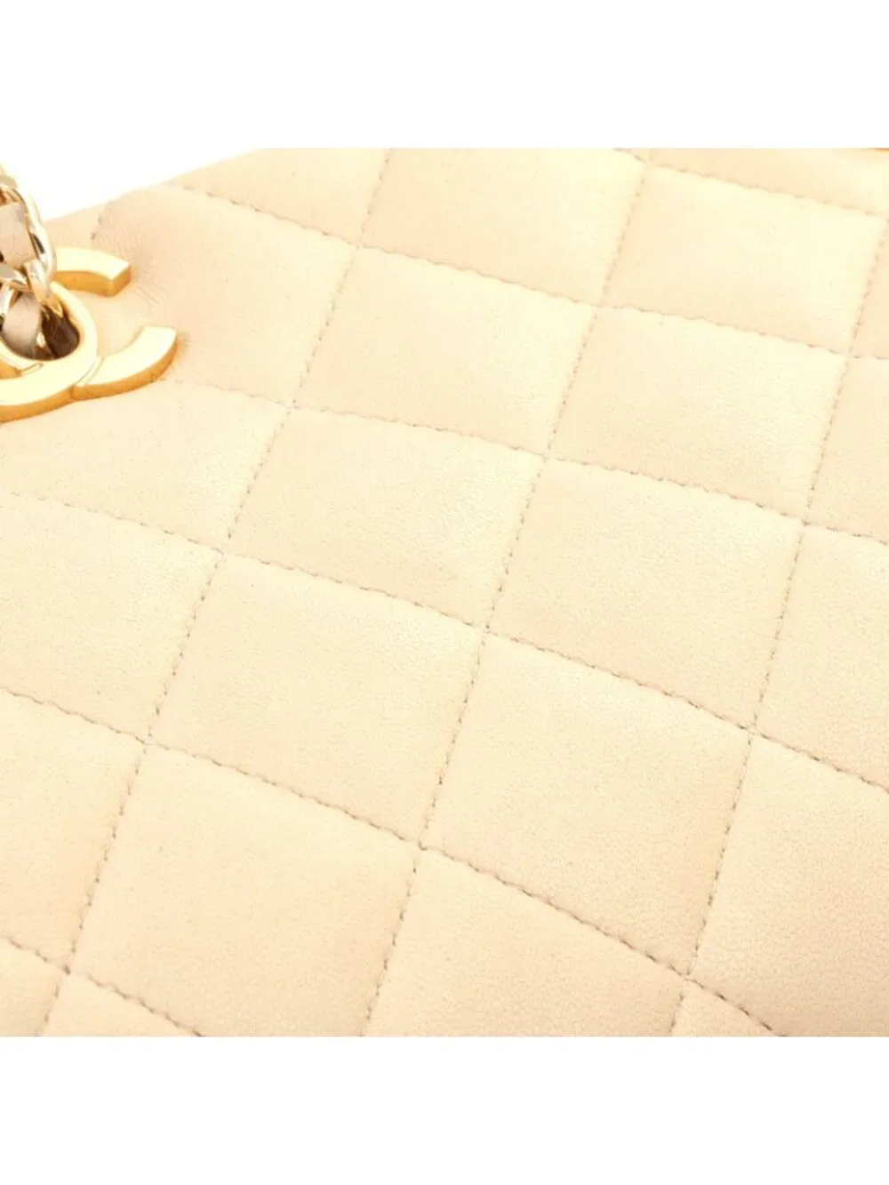 Chanel Quilted Chain Shoulder Bag Ivory Black Lambskin